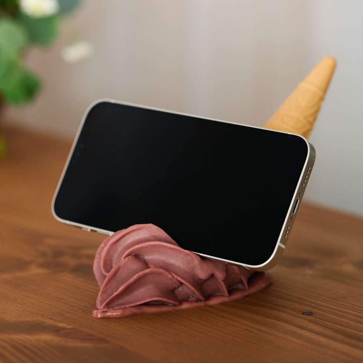 落ちちゃったソフトクリームスマホスタンドチョコ