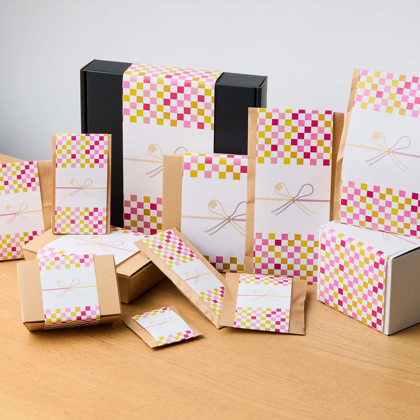 おまかせ無料ラッピング 白