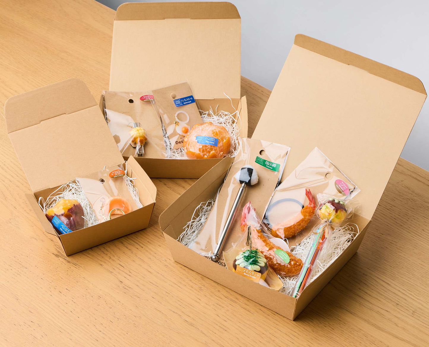 おまかせ無料ラッピング 白